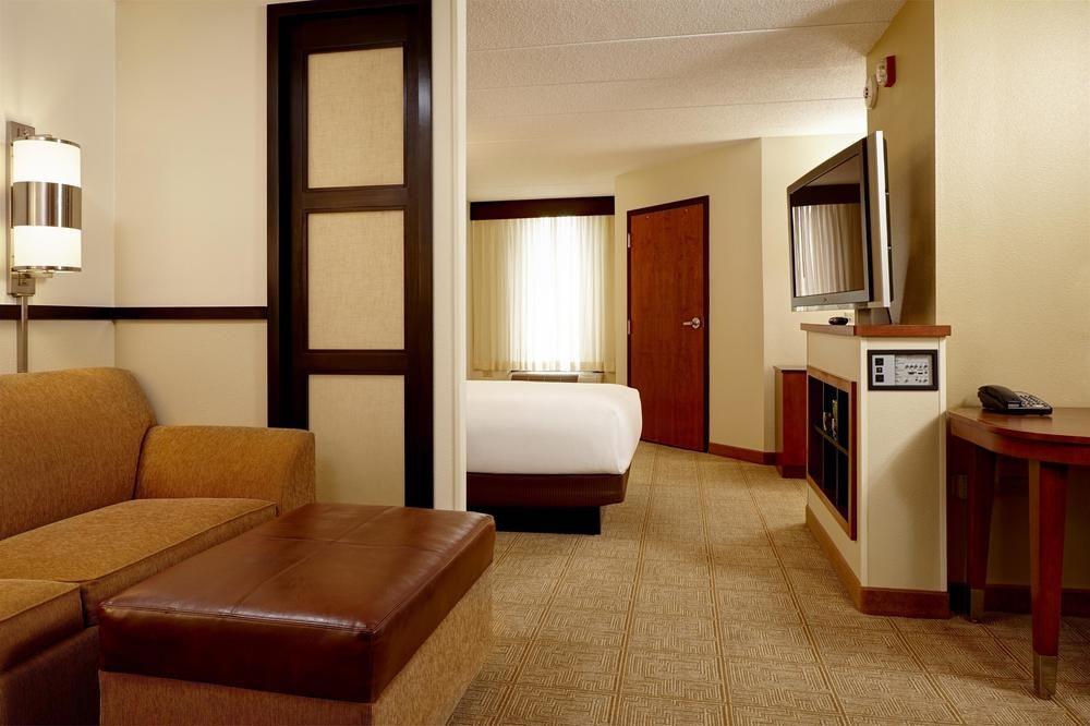 Hyatt Place Ontario/Rancho Cucamonga Екстериор снимка