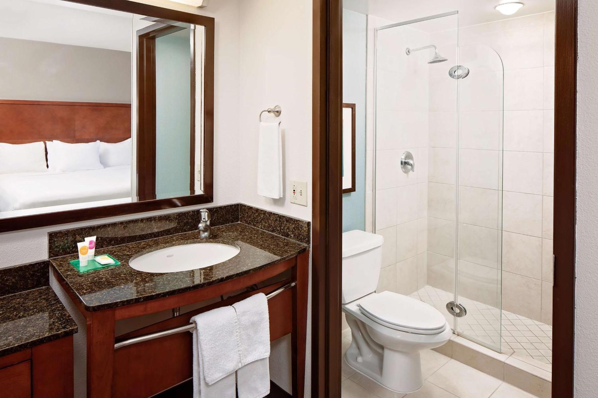 Hyatt Place Ontario/Rancho Cucamonga Екстериор снимка