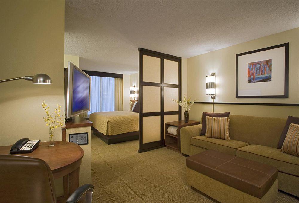 Hyatt Place Ontario/Rancho Cucamonga Стая снимка