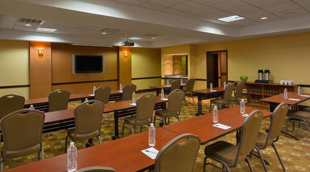 Hyatt Place Ontario/Rancho Cucamonga Съоръжения снимка